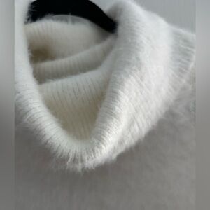 White Cropped Turtleneck Sweater